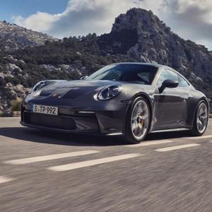 Image of a Porsche 911 GT3 Touring