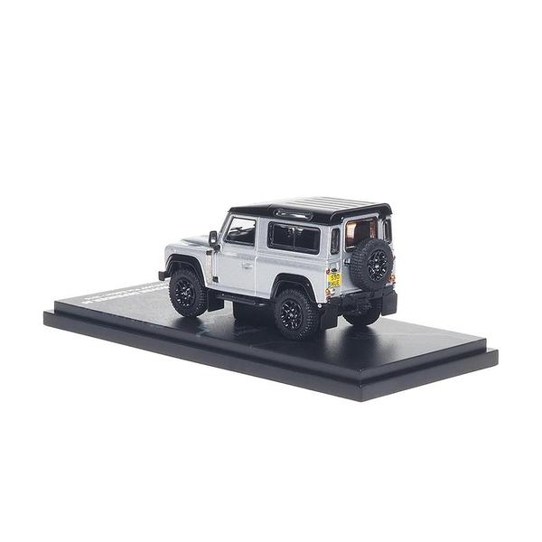 The Image-2 of the Land Rover Defender 90 2015 1/64 Diecast Car by Almost Real