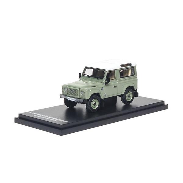 The Image-2 of the Land Rover Defender 90 2015 1/64 Diecast Car by Almost Real