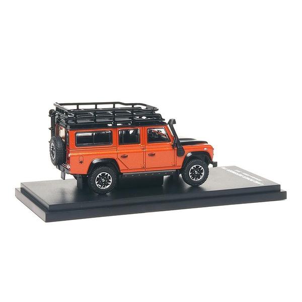 The Image-4 of the Land Rover Defender 110 2015 1/64 Diecast Car by Almost Real