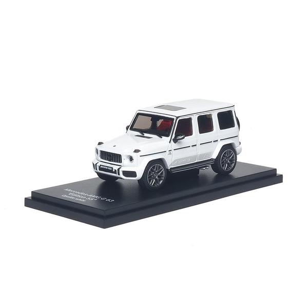 The Image-2 of the Mercedes AMG G 63 2022 1/64 Diecast Car by Almost Real
