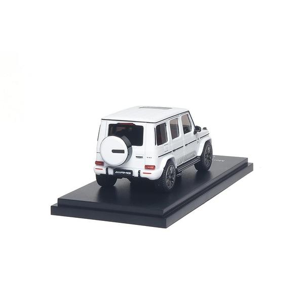 The Image-8 of the Mercedes AMG G 63 2022 1/64 Diecast Car by Almost Real
