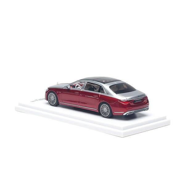 The Image-2 of the Mercedes-Maybach S 680 1/64 Diecast Car by Almost Real