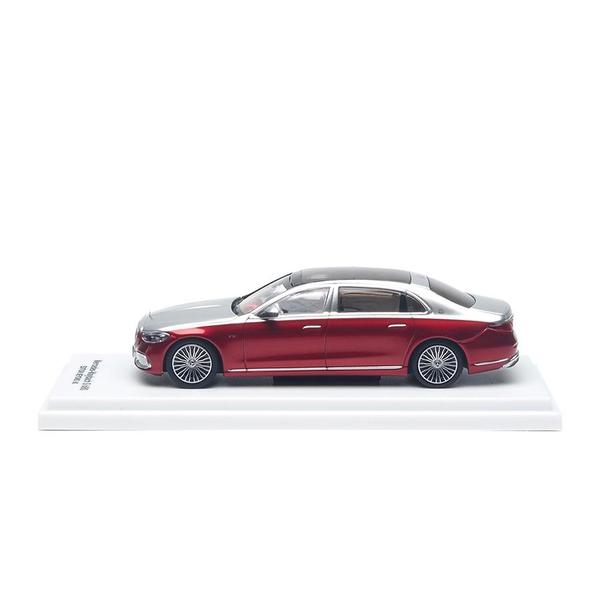 The Image-4 of the Mercedes-Maybach S 680 1/64 Diecast Car by Almost Real