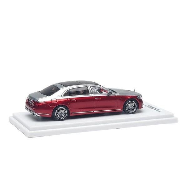 The Image-6 of the Mercedes-Maybach S 680 1/64 Diecast Car by Almost Real