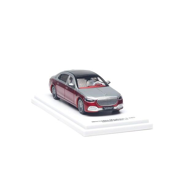 The Image-7 of the Mercedes-Maybach S 680 1/64 Diecast Car by Almost Real