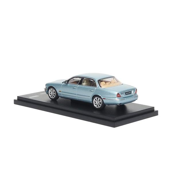 The Image-3 of the Jaguar XJ-6 (X350) 1/64 Diecast Car by Almost Real