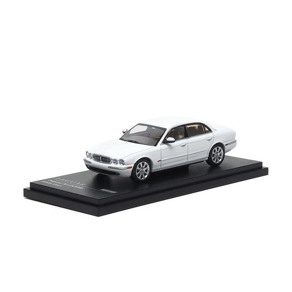 The Image-2 of the Jaguar XJ-6 (X350) 1/64 Diecast Car by Almost Real