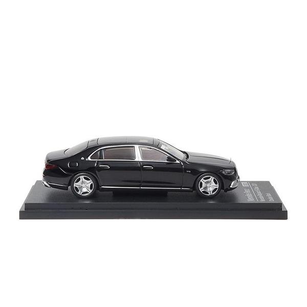 The Image-5 of the Mercedes-Maybach S 680 2021 1/64 Diecast Car by Almost Real