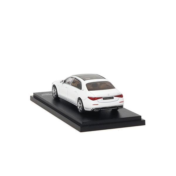 The Image-7 of the Mercedes-Maybach S 680 2021 1/64 Diecast Car by Almost Real