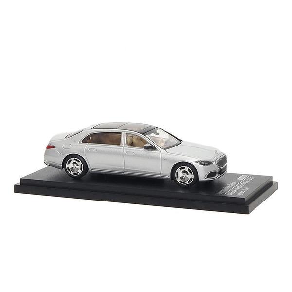 The Image-4 of the Mercedes-Maybach S 680 2021 1/64 Diecast Car by Almost Real