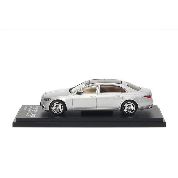 The Image-5 of the Mercedes-Maybach S 680 2021 1/64 Diecast Car by Almost Real