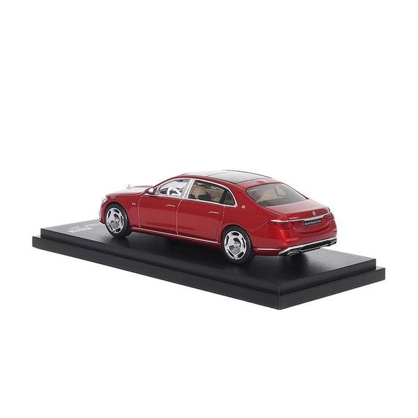 The Image-2 of the Mercedes-Maybach S 680 2021 1/64 Diecast Car by Almost Real