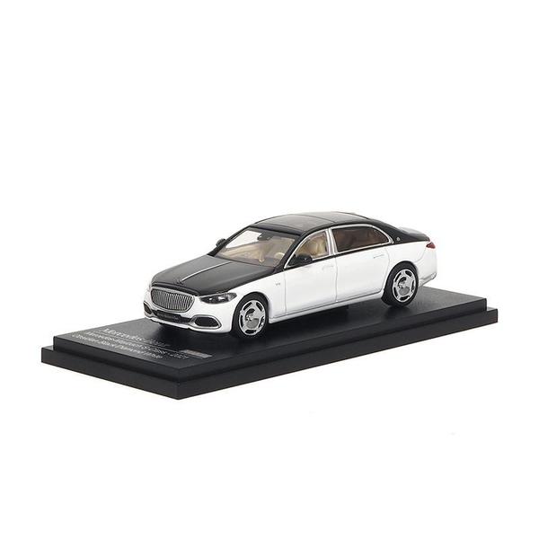 The Image-2 of the Mercedes-Maybach S 680 2021 1/64 Diecast Car by Almost Real