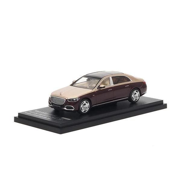 The Image-1 of the Mercedes-Maybach S 680 2021 1/64 Diecast Car by Almost Real