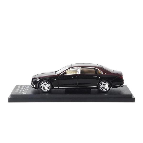 The Image-1 of the Mercedes-Maybach S 680 2021 1/64 Diecast Car by Almost Real