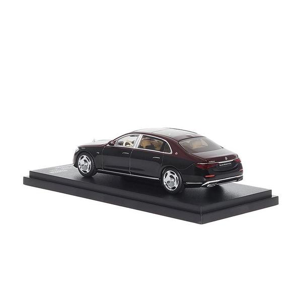 The Image-4 of the Mercedes-Maybach S 680 2021 1/64 Diecast Car by Almost Real