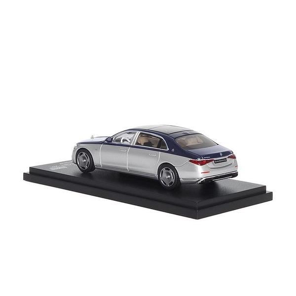 The Image-3 of the Mercedes-Maybach S 680 2021 1/64 Diecast Car by Almost Real
