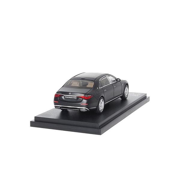 The Image-8 of the Mercedes-Maybach S 680 2021 1/64 Diecast Car by Almost Real