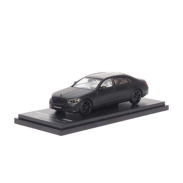 The Image-2 of the Mercedes-Maybach S 680 2023 1/64 Diecast Car by Almost Real