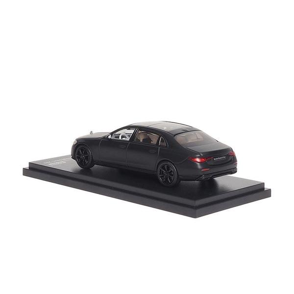 The Image-3 of the Mercedes-Maybach S 680 2023 1/64 Diecast Car by Almost Real