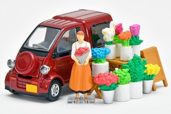 Picture of a Daihatsu Midget II Cargo R Type (1997 model0 by diecast car manufacturer Tomytec Tomica Limited Vintage