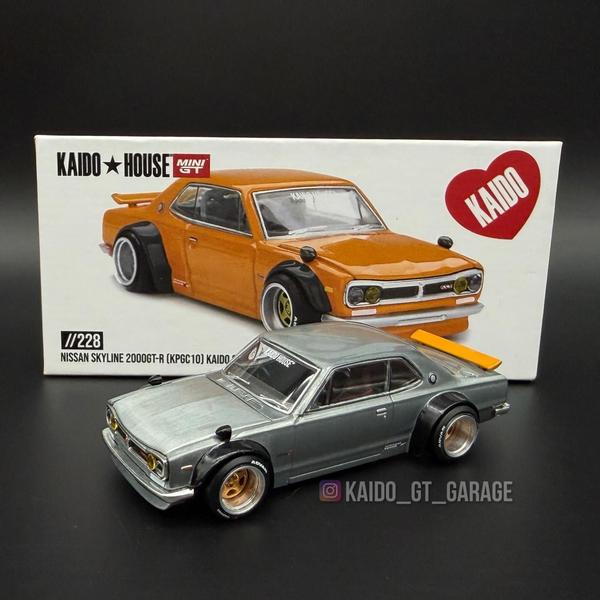 The Ch of the Nissan Skyline 2000GT-R (KPGC10) Kaido House Street 1/64 Diecast Car by Kaido House