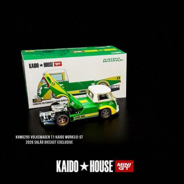 Pictrue of a Volkswagen T1 1/64 Diecast Car by Kaido House KHMG_295