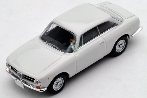 Pictrue of a Alfa Romeo GT1300 Junior 1/64 Diecast Car by Tomytec Tomica Limited Vintage LV-154a