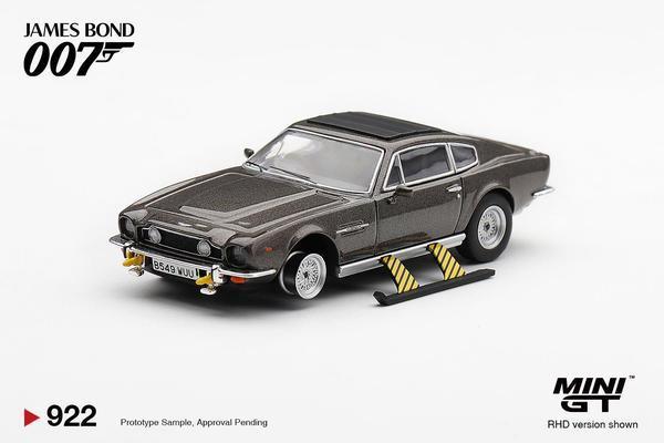 Pictrue of a Aston Martin V8 Vantage 1/64 Diecast Car by Mini GT MGT_00922
