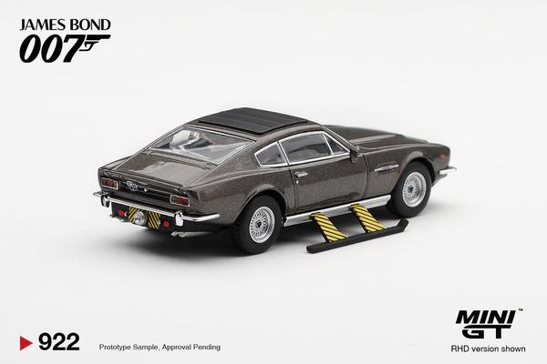 The Image-1 of the Aston Martin V8 Vantage 1/64 Diecast Car by Mini GT