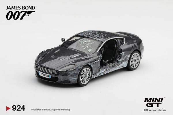 Pictrue of a Aston Martin DBS 1/64 Diecast Car by Mini GT MGT_00924