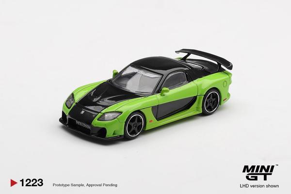 Pictrue of a Mazda RX-7 (FD) VeilSide Fortune7 1/64 Diecast Car by Mini GT MGT_01223