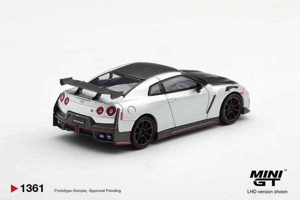 The Image-1 of the Nissan GT-R Nismo 2024 1/64 Diecast Car by Mini GT