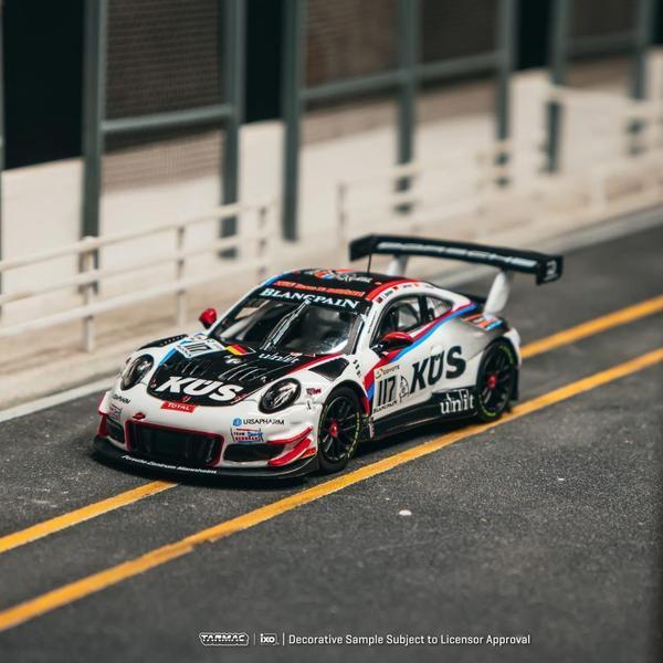 Pictrue of a Porsche 911 GT3 R - ixo 1/64 Diecast Car by Tarmac Works T64-032-18SPA117